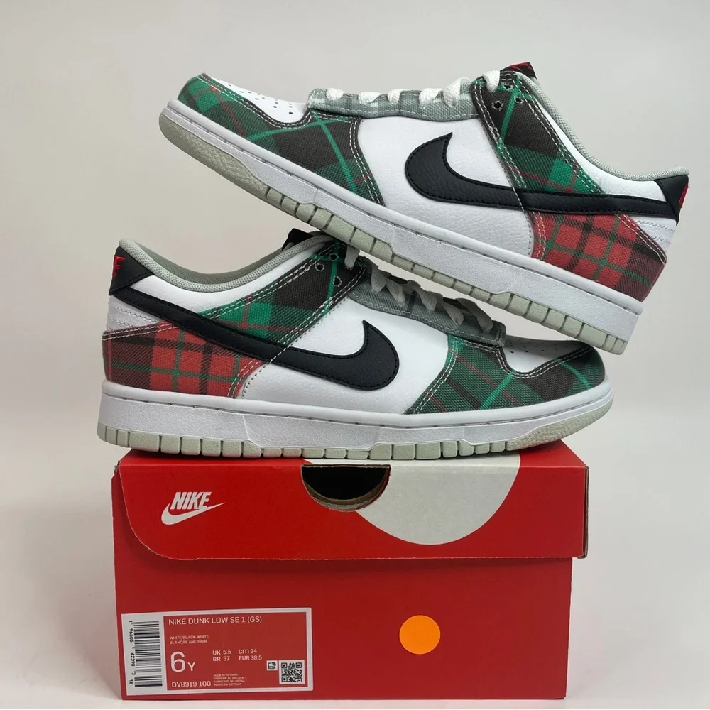 Nike Dunk Low GS SE 1 “Tartan Plaid” 2023 - Picture 1 of 4